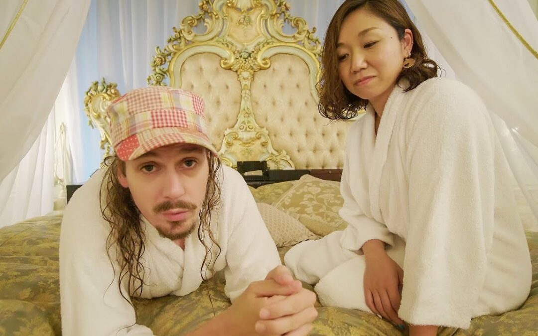 LOVE HOTELS #2 (On tombe dans l’excès)