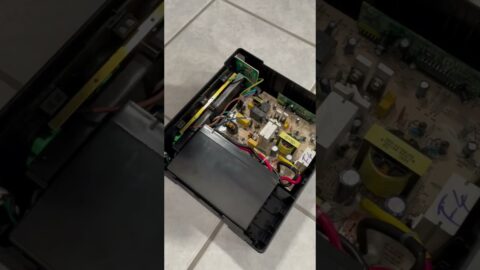 Comment avoir un onduleur pour – de 50€ ? 🐀🔋 #reparations #onduleur #batterie #informatique