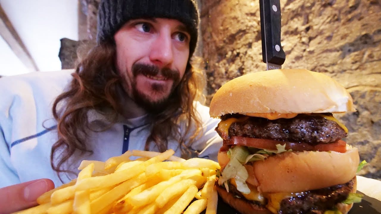 Le Chuck Norris Burger