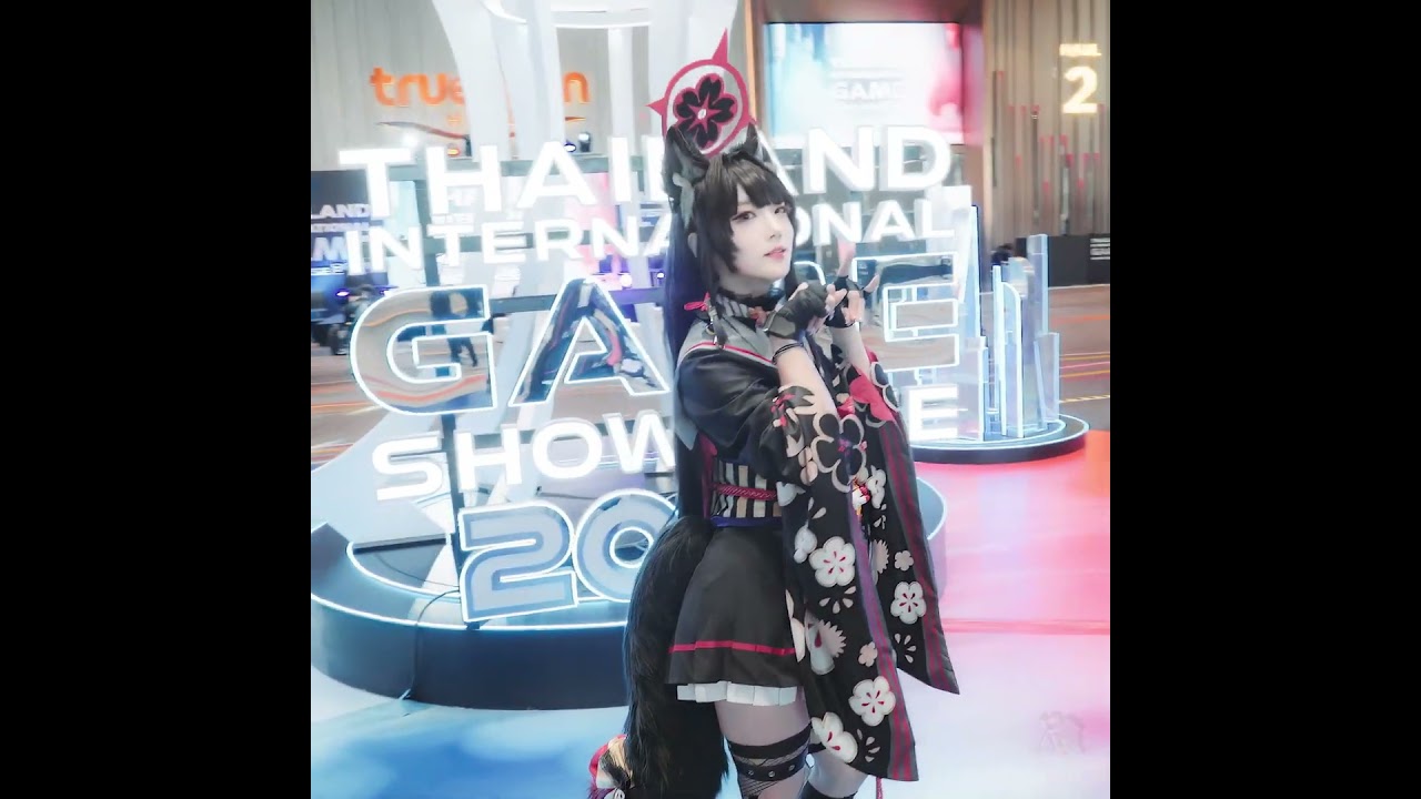 Cosplay: Blue Archive: Kosaka Wakamo (狐坂ワカモ) ブルーアーカイブ