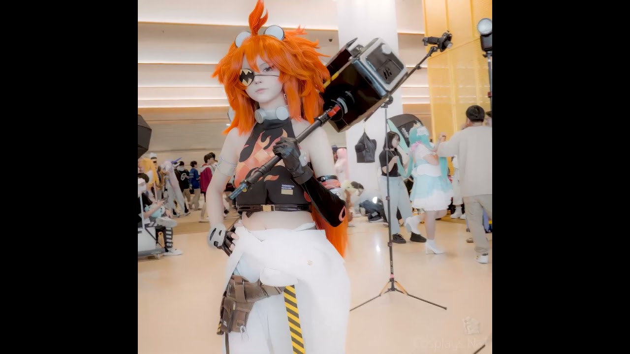 Cosplay: Zenless Zone Zero: Koleda Belobog Cosplayer: sher.sherryx #zzzero