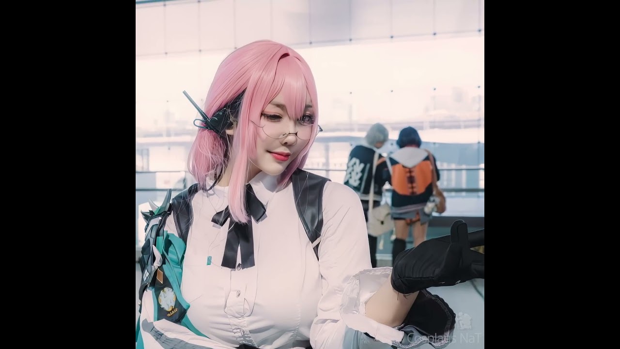 Cosplay: Zenless Zone Zero: Tsukishiro Yanagi Cosplayer: Chonni Minchii #zzzero